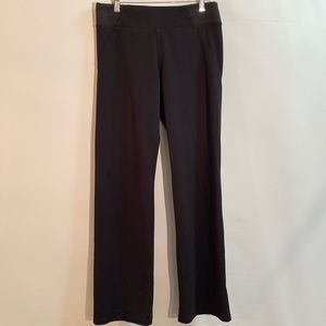 Ellen Tracy - women’s active pants. Size S